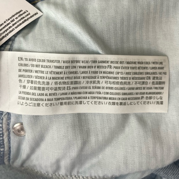 NWT A&F High Rise Wide Leg Jean Medium Wash 34 Long - Picture 15 of 15